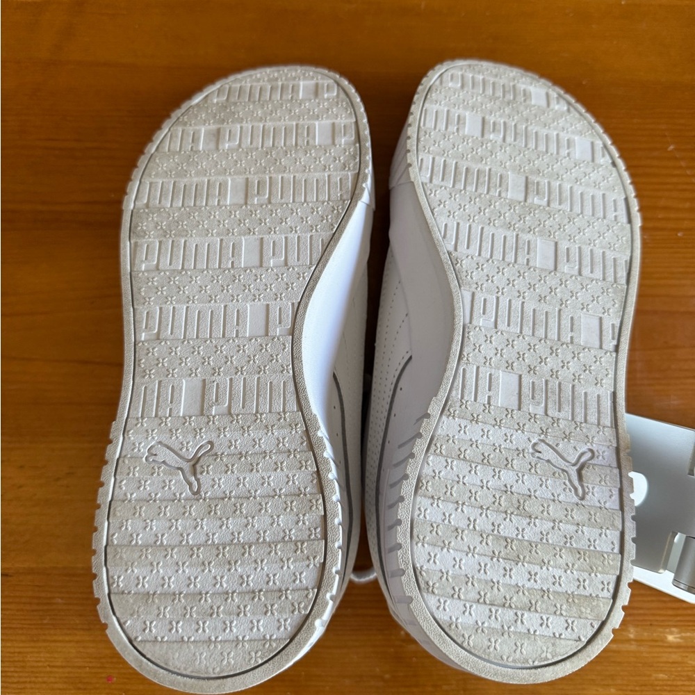 Puma Carina V2.0 - Picture 11 of 12